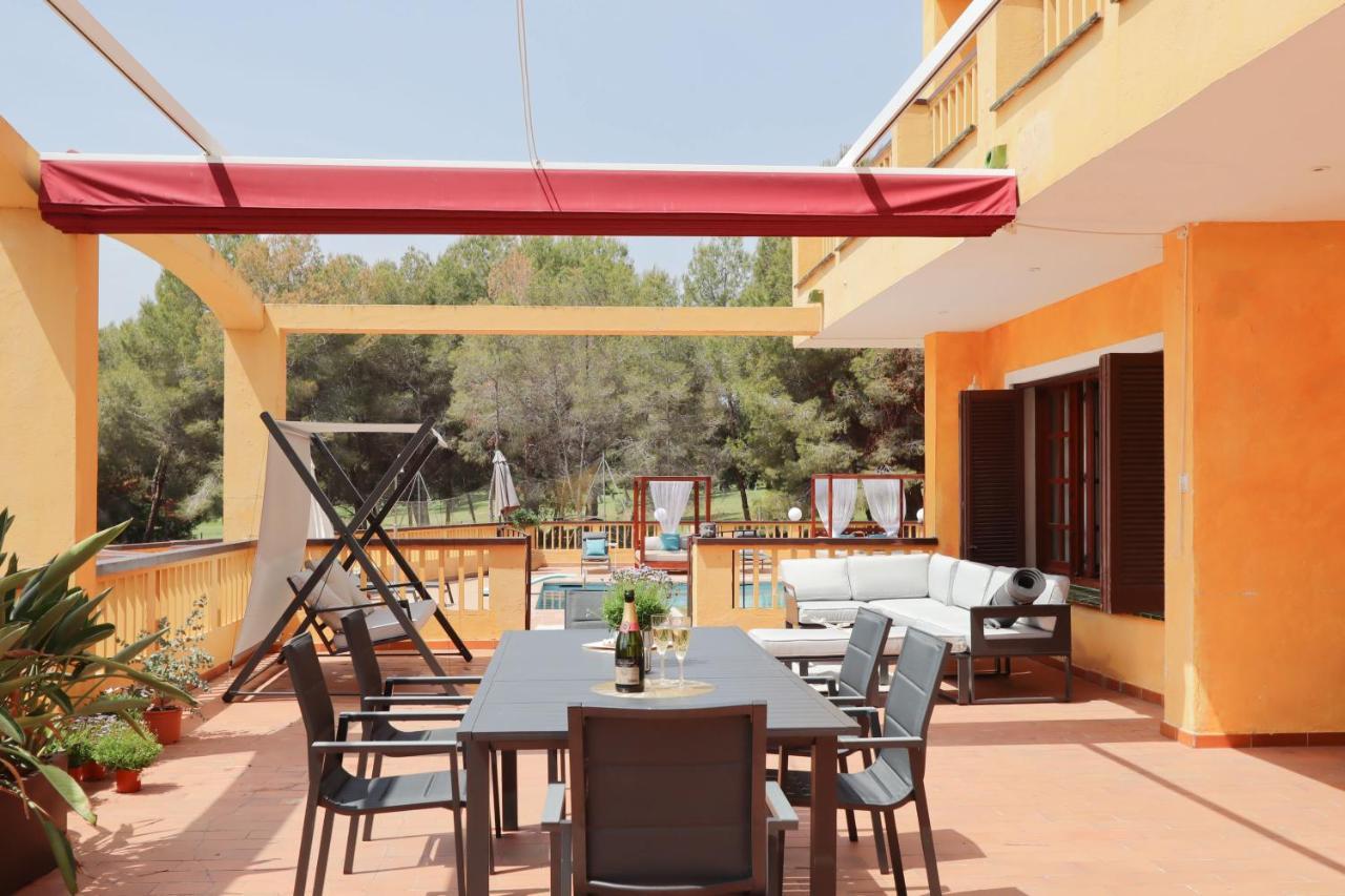 Villa Golf Sitges Vilanova i la Geltrú Exterior foto